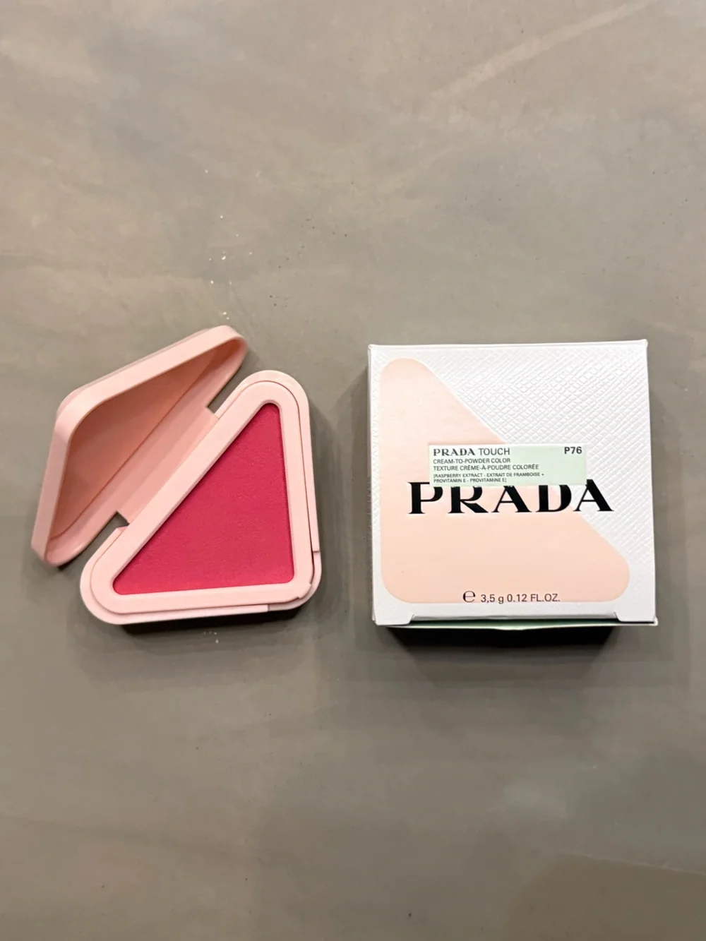 Prada Touch Cream-to-Powder Color - P76 Waterlily